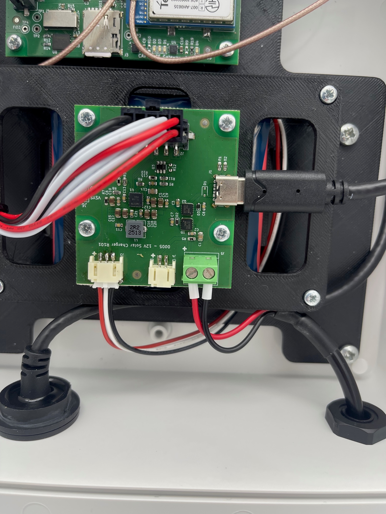Solar cable connected to the battery controller board
